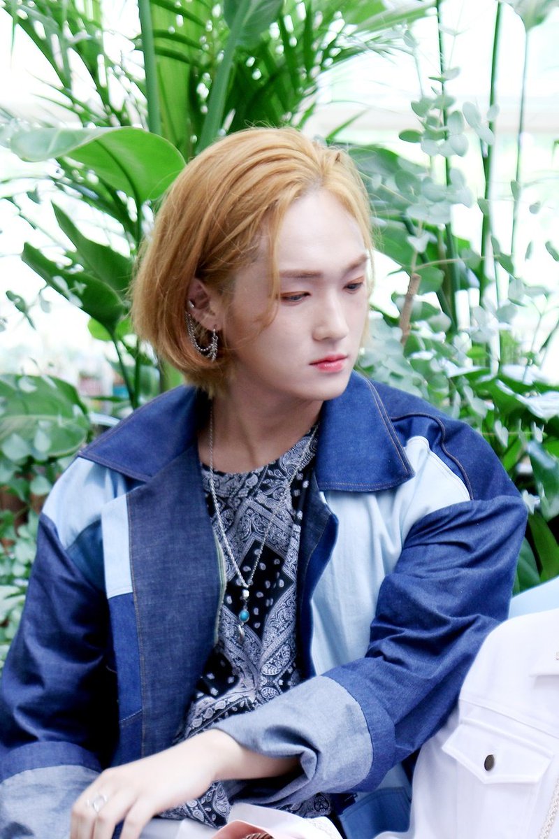 Yang jiwan teniendo uno de los estilos más cool a necessary thread