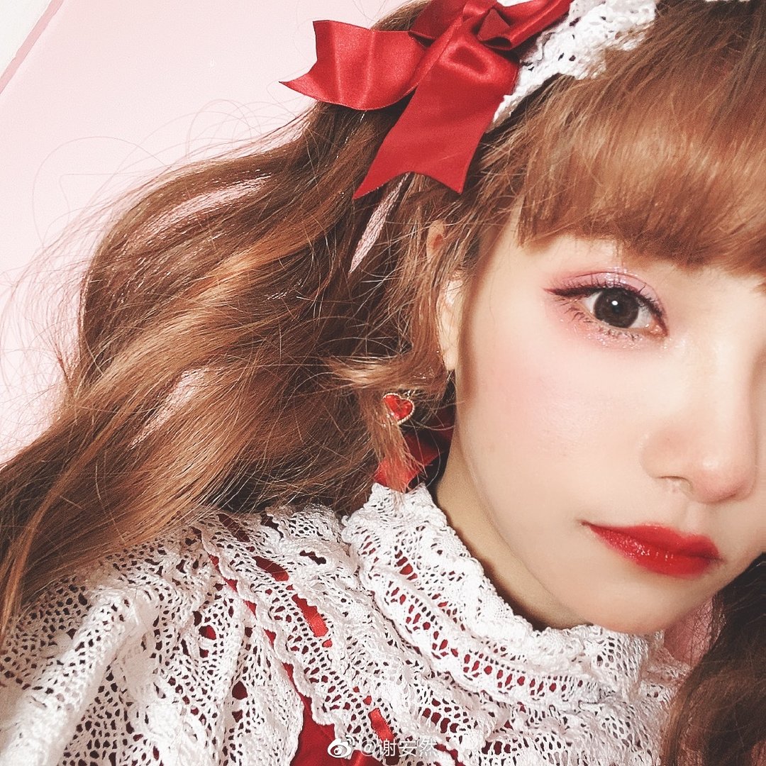 anransource's tweet image. 200829 | Weibo Update 

"有多少人错过了今天晚上的相声表演 ? ​​​"

#谢安然 #XieAnran