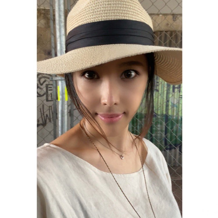 樹 璃 依 最近お気に入りの麦わら帽子 そいえばいつからかインスタと連携出来てなくて こっちにアップされていないことにビックリ なんでだろー 設定し直してみよ 樹 璃 依 最近お気に入りの麦わら帽子 そいえばいつからかインスタと連携出来てなくて こっちにアップされていないことにビックリ なんでだろー 設定し直してみよ