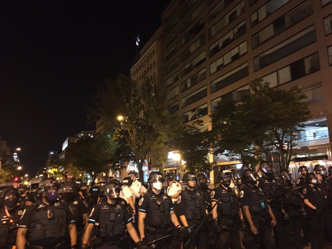 We were all peaceful until the first cop by St John had to be restrained by his coworkers when he attempted<a href="/tag/dcprotests"class="tags"><span>#dcprotests</span></a>