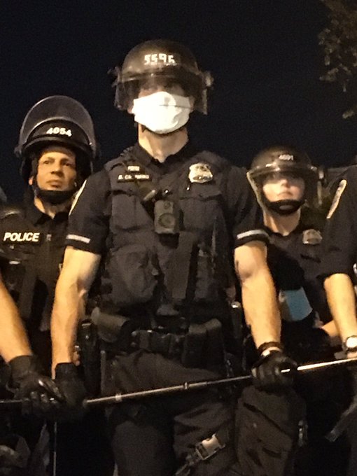 We were all peaceful until the first cop by St John had to be restrained by his coworkers when he attempted<a href="/tag/dcprotests"class="tags"><span>#dcprotests</span></a>