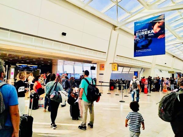 RusConsulateDC's tweet image. Ответ Посла А.И.Антонова на вопрос о вывозном рейсе 
30 августа.
#Антонов: Посольство прилагает все усилия для возвращения домой наших граждан из США. Сегодня нам удалось отправить в Россию 354 человека, в том числе 9 младенцев. 
➡️facebook.com/RusEmbUSA/post…