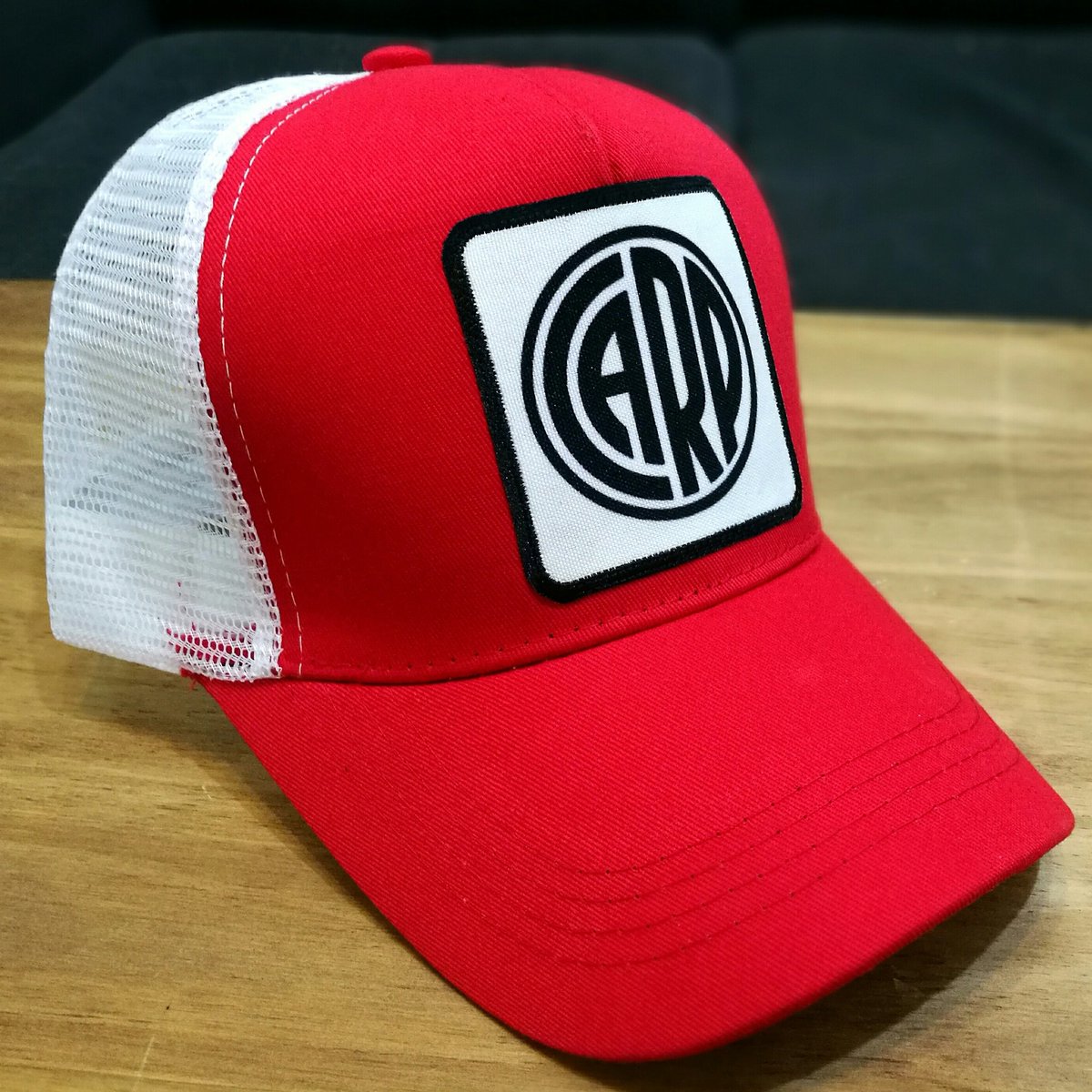 Bear_ind's tweet photo. Modelo Gabardina, una Bomba💣 https://t.co/JnB19AdsLF