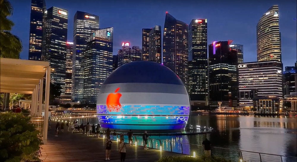 cppluxury's tweet photo. Apple to open first ever floating store in Singapore at Marina Bay Sands

https://t.co/zIpaFUVpAv 

#Apple #AppleStore #AppleSingapore #floatingstore #Singapore #MarinaBaySands #FosterandPartners #innovative @Apple https://t.co/r5vs9h2C4s