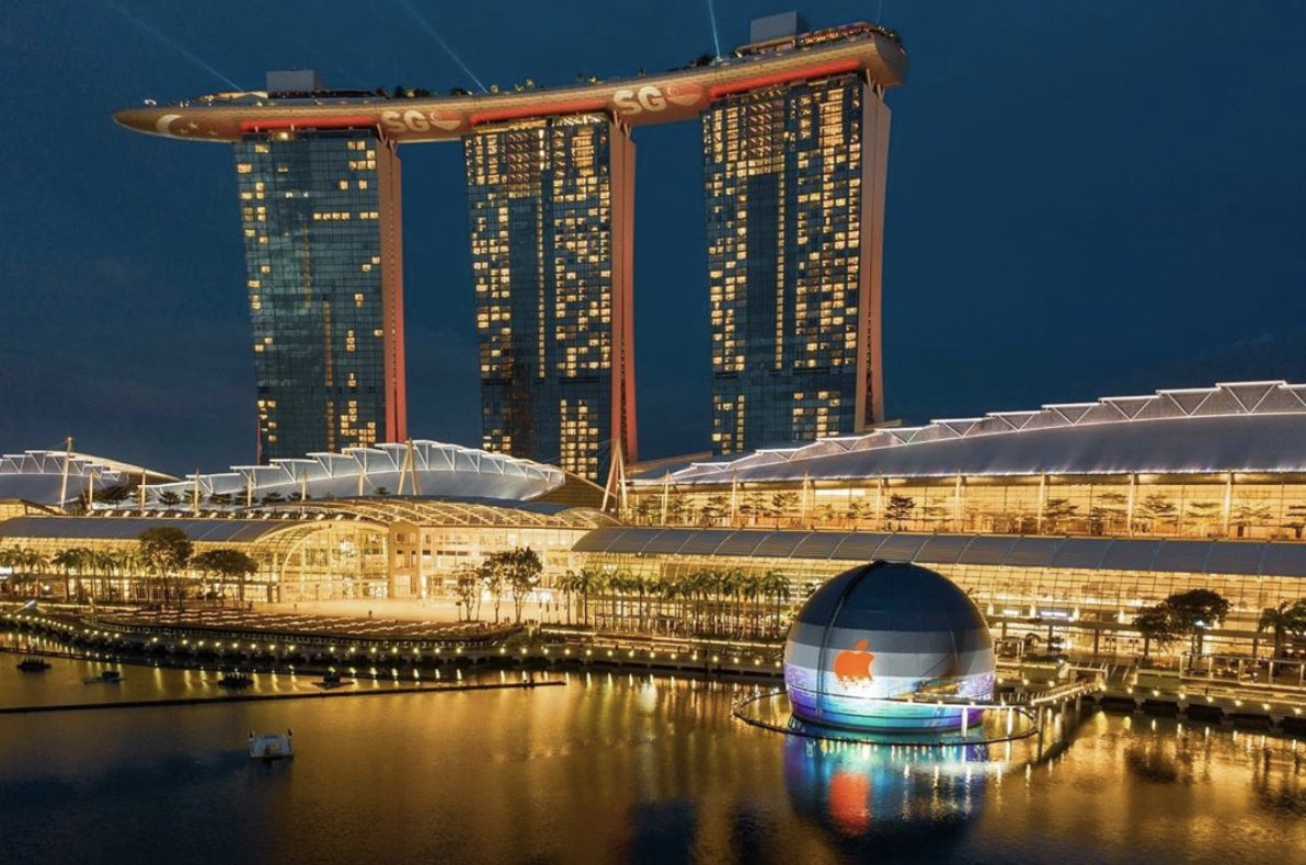 cppluxury's tweet photo. Apple to open first ever floating store in Singapore at Marina Bay Sands

https://t.co/zIpaFUVpAv 

#Apple #AppleStore #AppleSingapore #floatingstore #Singapore #MarinaBaySands #FosterandPartners #innovative @Apple https://t.co/r5vs9h2C4s