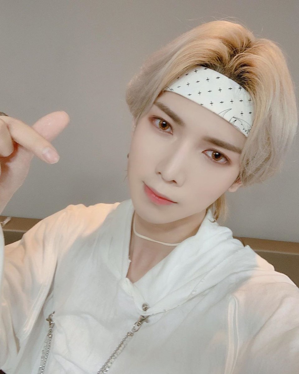 Charizards are red, Squirtles are blue, if you were a Pokemon, I would choose you! #YEOSANG  #여상  #ATEEZ  #에이티즈  @ATEEZofficial