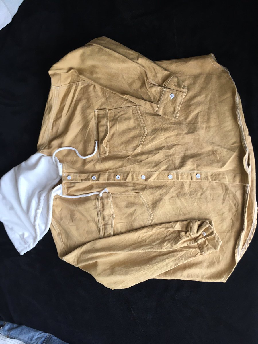 JoyNakandi's tweet image. Dear guys I sell nice thrift denim jackets and sweaters help me retweet my hustle my next customer might be on your tl.