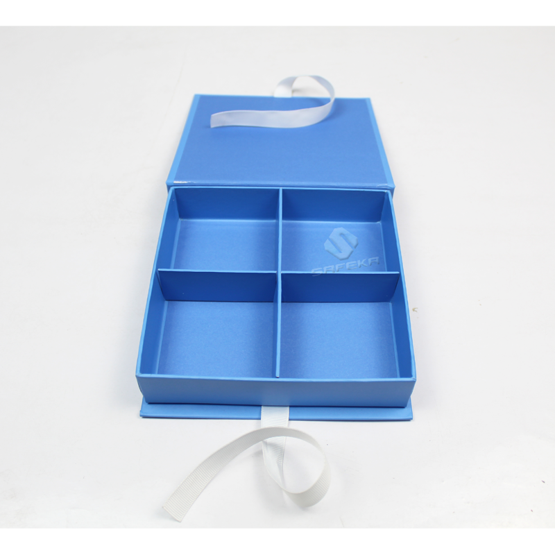 safekadisplay's tweet image. SAFEKA is committed to make every client get more benefits from cardboard countertop display rack. safeka.com/4-pockets-gift… #cardboardcountertopdisplayrack #cardboarddisplay #cardboardcounterdisplayboxes