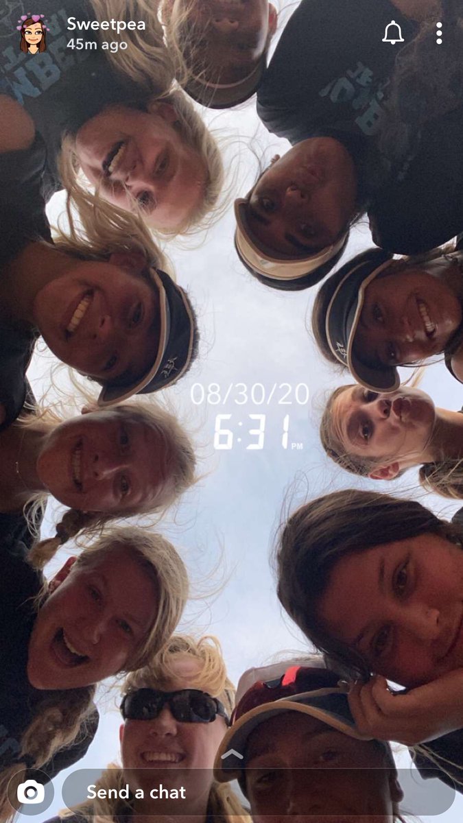 HTX16Gold's tweet photo. First Team Practice in the books! Great day!! 🥎
#OldTeammates
#NewTeammates
#AlreadyFamily https://t.co/EiIMQ3ann4