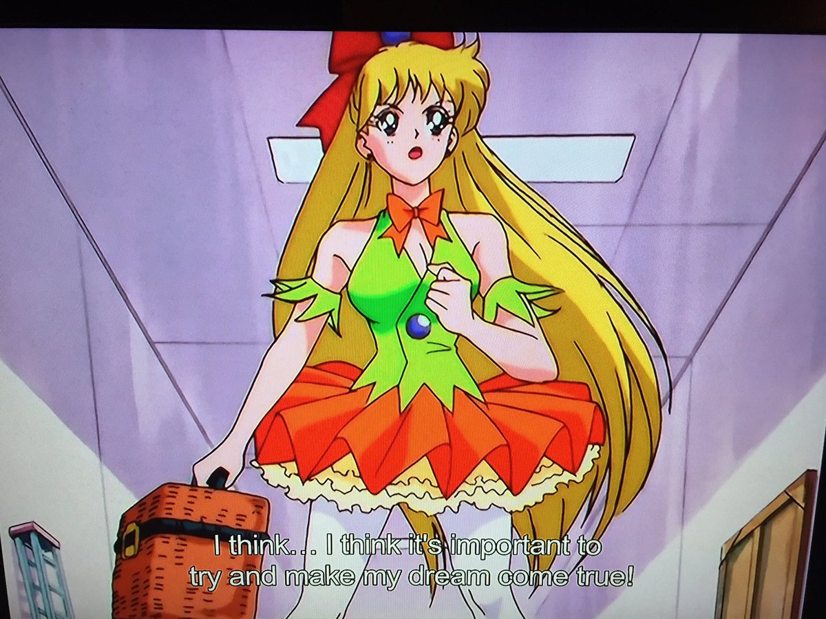 Ochan30's tweet photo. Minako it’s great you’re following your dream but you ALSO need someone to coach you on good idol fashion because THIS is a hot mess.
#SailorMoon #SailorStars #Episode192 #AnimeRetroRewatch @DigiRanma https://t.co/PwDcyBjehJ