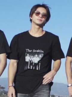 平野の紫耀さんがスミスのTシャツ着てる！！！てビックリしたやん