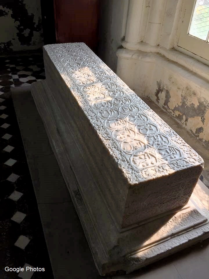 The historical caveat comes to us from Syed Latif taking keen interest in describing the sarcophagus we talked of in the beginning of this threadCarved out of single block of pure marble its regarded by Edward Backhouse Eastwick one of the finest pieces of carving in the world
