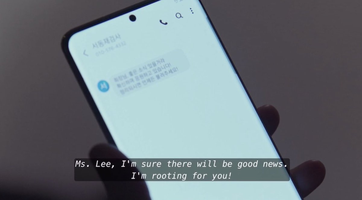 > now in ep 6, after hanjo’s shenanigans, yeonjae seemed relaxed looking at how she already closed the blinds of her window. she then received a message from dongjae who extended his support. yeonjae then said, “there was one more.”