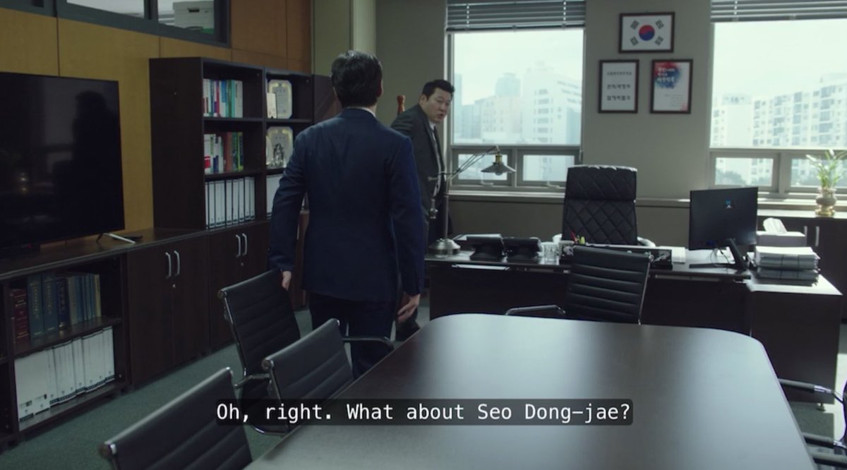 it’s a pity this happened right after he was finally acquired by woo tae ha as a member of the council. this scene shows that tae ha asked about dong jae. after his convo with simok,he touched his phone. thereafter, dongjae appreciated simok — implies that tae ha recruited him.