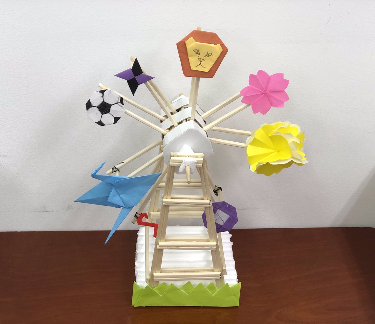 nicsicanjapan's tweet photo. Asked to collaborate on an art project, the Juniors and Seniors created a ferris wheel! What should the class create next? π‘#nicsschools #nicsstudents #icanstudents https://t.co/2tBHrxJF2O