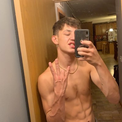 MurphKaden's tweet photo. #NewProfilePic https://t.co/8csZqtog9O