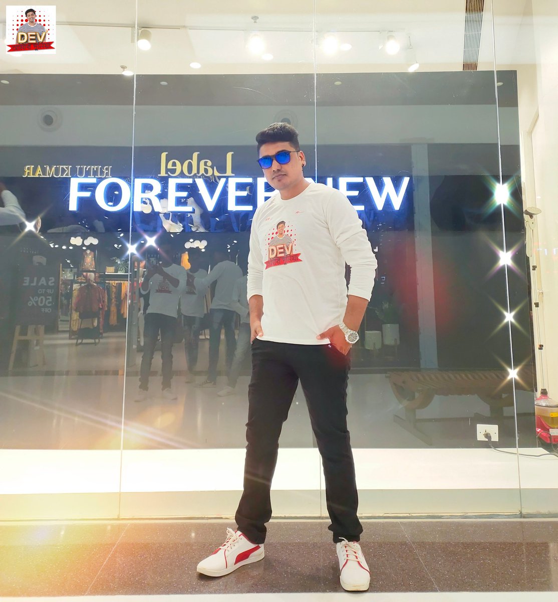 DevianHabib's tweet photo. #Ami_Tomake_Valo_Basi 😍😍😍🌹🌹🌹
#South_City_Mall
#Vlog_3 Releasing Today 4:00 PM
@idevadhikari @RukminiMaitra @sayantika12 @DEV_PvtLtd @BengalTalkies https://t.co/zusBl1ztD6