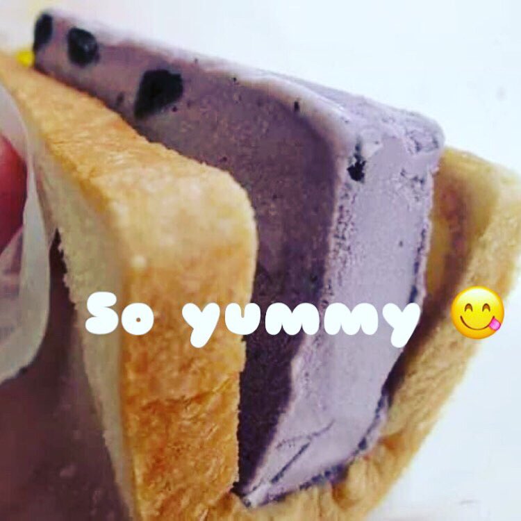 Ada yang teringin nak makan aiskrim bata legend ni?Boleh order dengan saya. Delivery sampai ke rumah anda. Boleh klik link ni untuk order  https://wa.me/601297729... around RM2 to rm5 Delivery area Selayang, Kepong, Sentul, Batu Caves, Gombak, KL dan yang berdekatan.