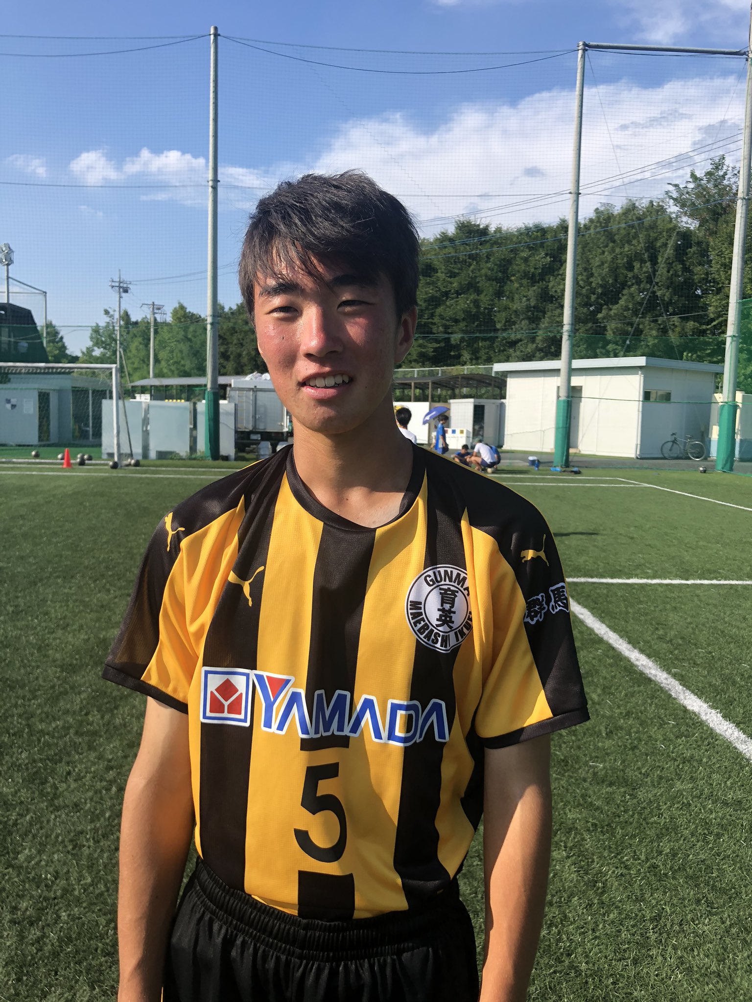 田口フットボールアカデミー Tfa Jryouth Tfa Jr また 前橋育英 高校さんと流通経済大柏高校さんが前の時間帯で練習試合をしていました Obの姿がありました 目白研心高校さんにもobがいます 左から 前橋育英高校 サッカー部 2年 本間くん 来年全国の