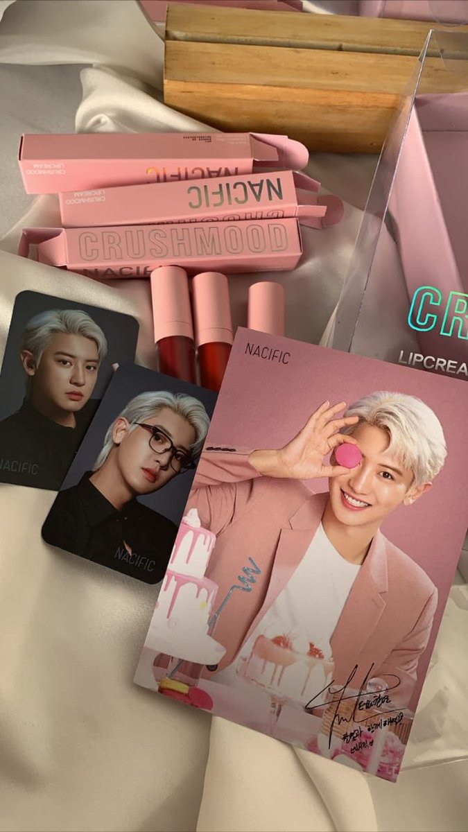 WW INA GO PO PRE ORDER Official Nacific x Chanyeol Lipstick Setlimited!PR Package: $28 - includes 3 Lipstick + 2 New Photocards & 1 PostcardsDaily/pink bundle set: $15 - includes 2 lipcreams & 2 photocardsPaypal, EMS for shippingFrom Indonesia, proof below~