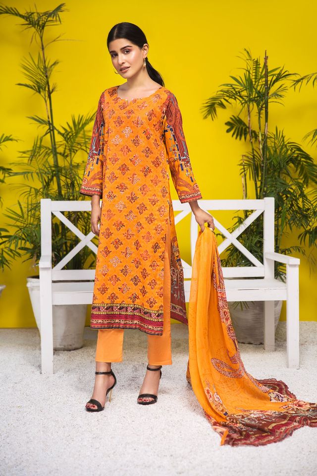 ZVbrand's tweet image. Go for this beautiful digital printed &apos;SAWAN&apos; Embroidery dress. Order now from our website or contact us directly on our FB page.  

#SAWANcollection #BrandZeevaro #Zeevaro #ZeevaroFabric