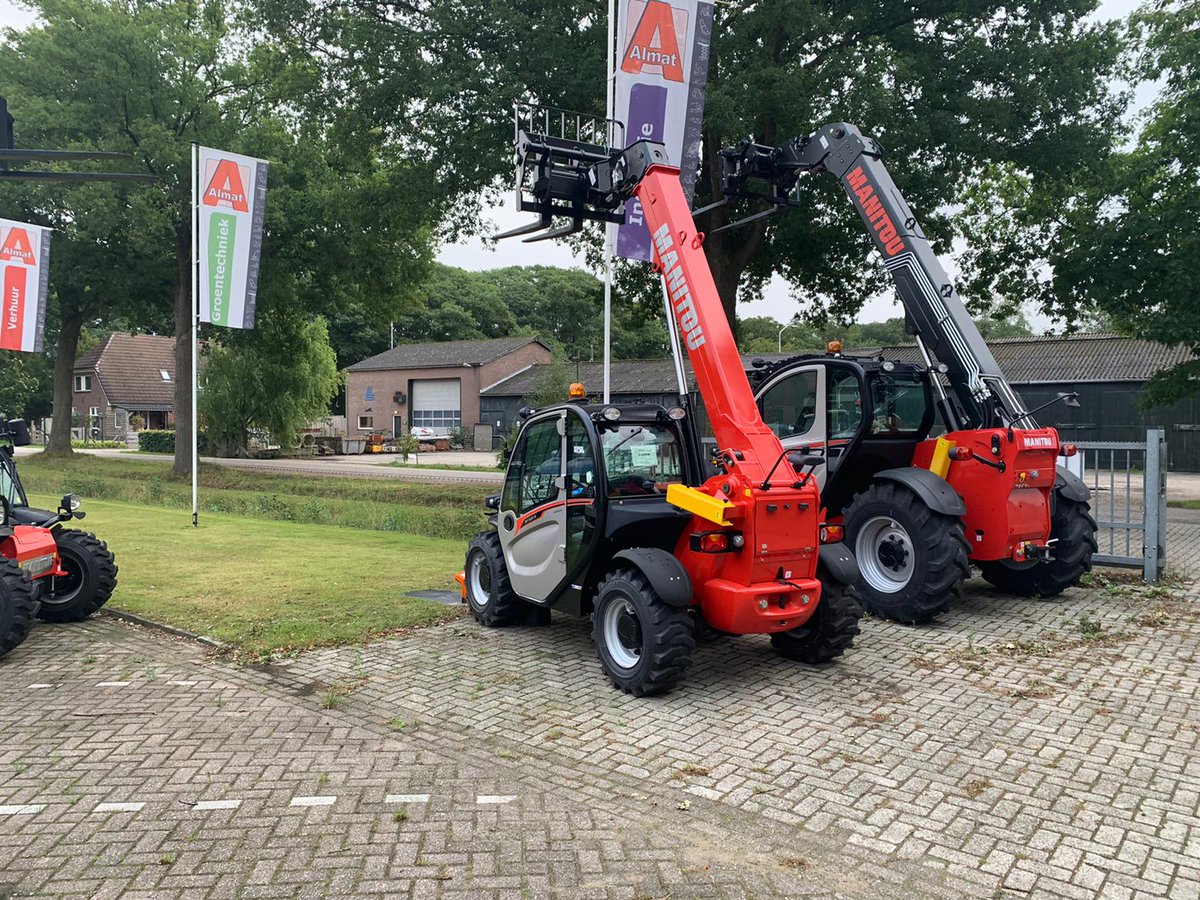 𝗚𝗘𝗦𝗧𝗢𝗟𝗘𝗡! Afgelopen nacht (waarschijnlijk vanmorgen vroeg) zijn er bij ons drie verreikers gestolen! Manitou MLT  730 (2x) Manitou MLT 733. Mocht je deze machines zien? Of wellicht camera's hebben in de omgeving van de Stoomdijk 13-15? Laat het ons dan weten!
