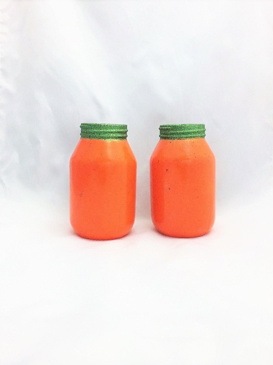 KraftyMcKrafter's tweet image. Pumpkin painted mason jars set of 2, Halloween home decor, Fall kitchen decor tuppu.net/cf66dbaf  #FallKitchenDecor