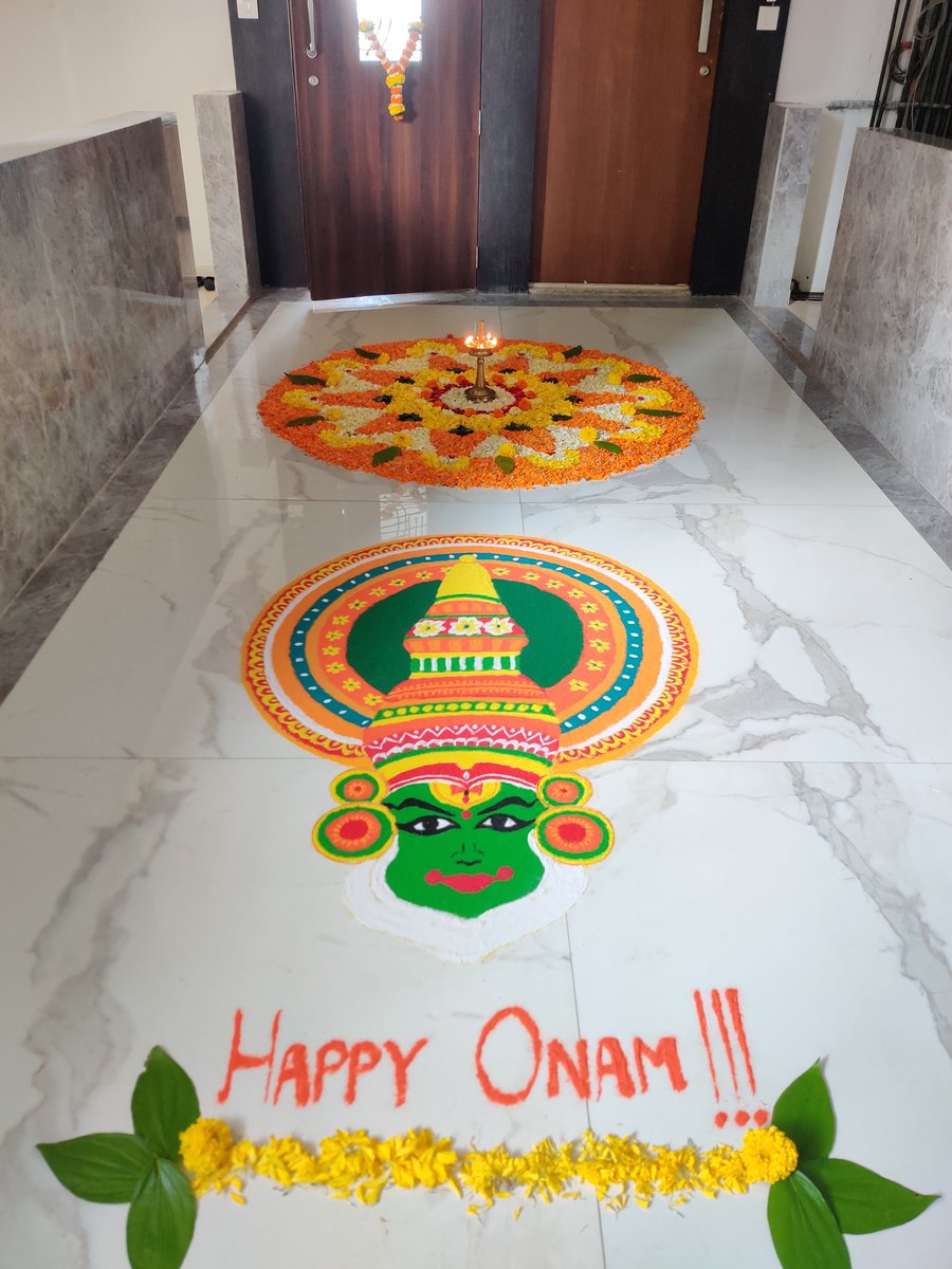 imzutshi9's tweet image. Happy Onam everyone😊 @AnupamPKher @vivekagnihotri @ashokepandit @TajinderBagga @AnushkaSharma @imVkohli @msdhoni @IamSanjuSamson 

P.S : The artist  of (Rangoli+Flower decoration) is my wife and it took her almost 10 hours to complete this masterpiece.