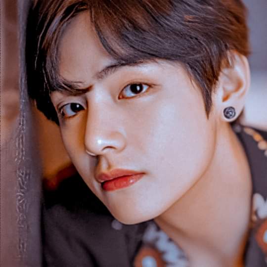 Taehyung& #39;s exposed forhead ; a needed thread