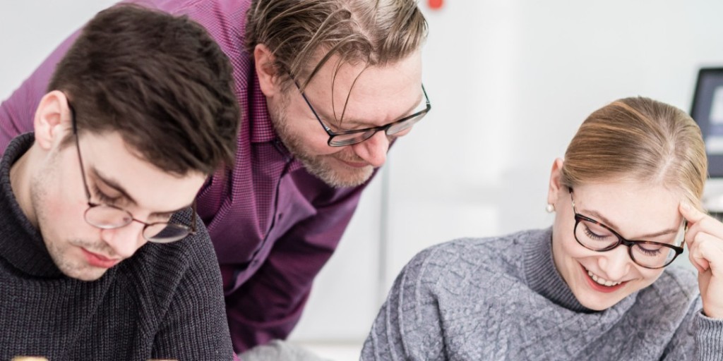 💠„Ich bin davon überzeugt, dass reines Durchhaltevermögen schon die Hälfte von dem ausmacht, was erfolgreiche und nicht erfolgreiche Entrepreneure voneinander unterscheidet“💠 
Steve Jobs | Unternehmer, Mitgründer und langjähriger CEO von Apple

Credit: Chris Rössler