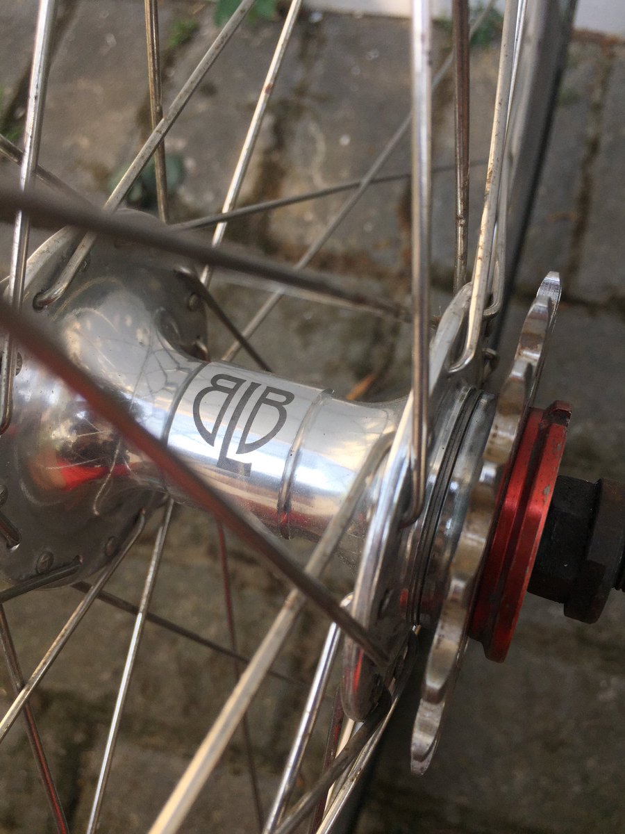 bono_hs's tweet photo. WTS 
Araya Super Aero 36H + Hub BLB + Cog blb 18

Jakarta Timur
081285229641
#fnfjb https://t.co/as1QoBCEkR