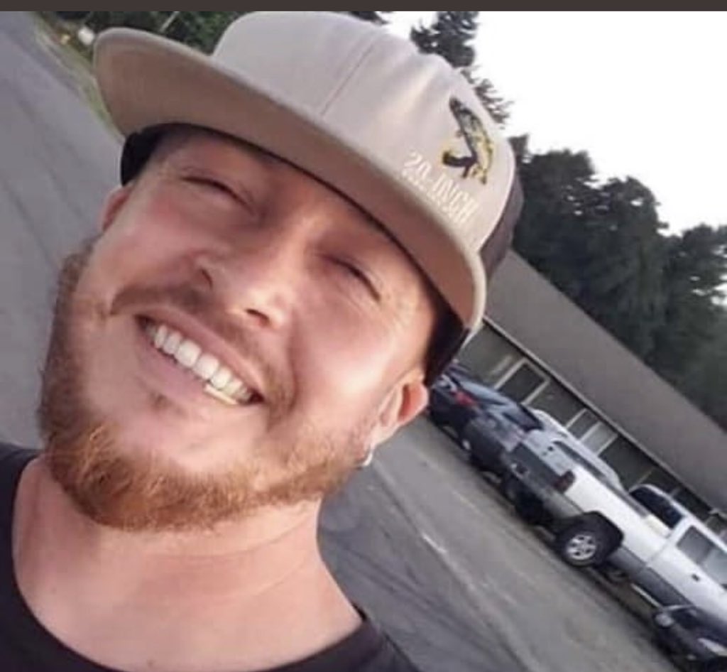 Jamierodr14's tweet image. RIP Jay Bishop (Trump Supporter) &amp;amp;
5 yr old Cannon Hinnant 🙏

They&apos;re lives were taken by the Radical &amp;amp; Hateful Antifa &amp;amp; BLM! Then these Domestic Terrorists celebrated their deaths.... 

Retweet &amp;amp; Remember they&apos;re names i
