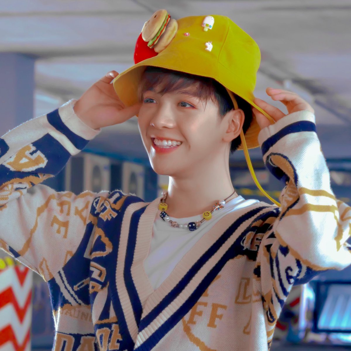 — seeing you smile gives me the greatest happiness of my life. ♡  @cooheartt ←