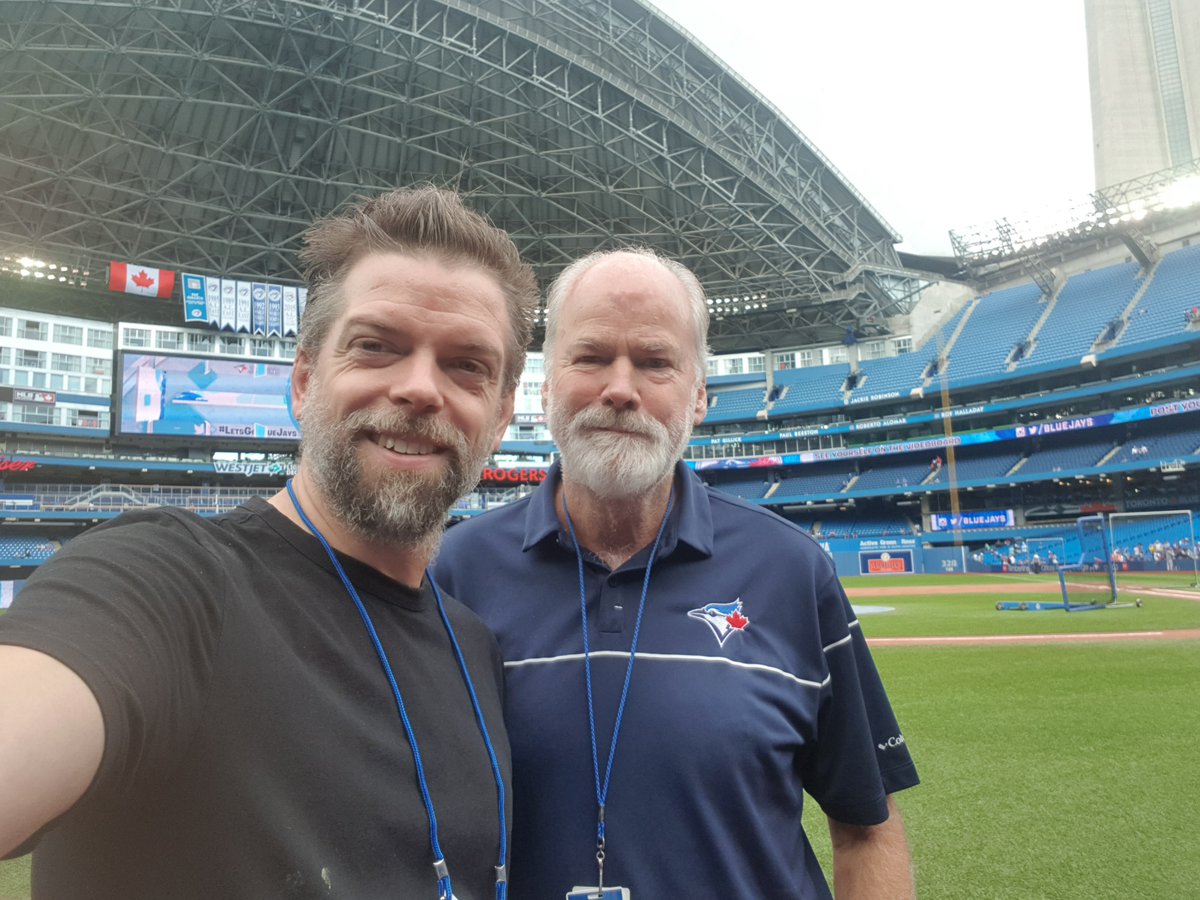 19/08/31 MLB Ballpark 19/30 Rogers Centre @BlueJays vs  @Astros Painted with a wonderful view of the CN Tower/field/city. Met  @MarkShapiro briefly before seeing the field with  @RGriffinTBJ. A warm welcome by all in this great team.  @GregorChisholm  @LottOnBaseball  @elliottbaseball