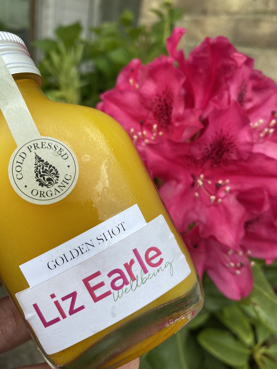 Our delicious Golden Shot forms part of our beautiful colaboration with <a href="/LizEarleMe/">Liz Earle MBE</a> <a href="/LizEarleWb/">Liz Earle Wellbeing</a> Pineapple, fennel, turmeric root, ginger root, lime, raw honey, extra virgin olive oil, black pepper &amp; cayenne combine to make this lip smacking #antiinflammatory shot