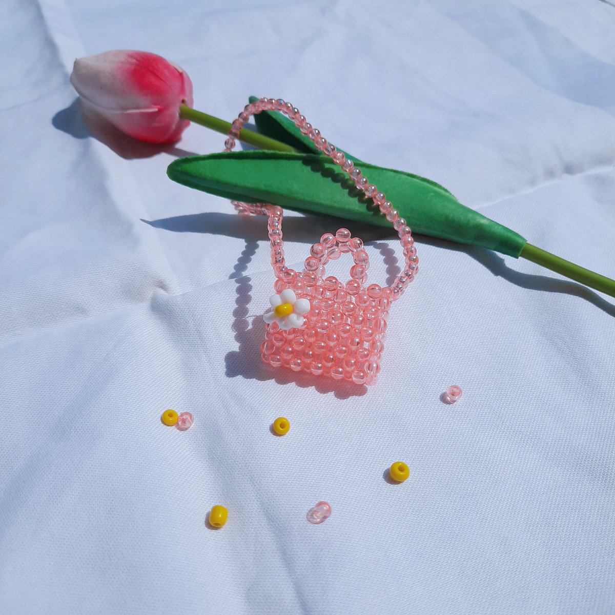 Ruby_Ruby_Shop's tweet image. #RubyRubycl
🍼 กระเป๋าสะพายข้างสี่เหลี่ยมมีหูหิ้ว 
🍼 เหมาะกับน้อง 20cm.
🍼 ราคา 80 บาท 
💟 สนใจ DM มาสอบถามกันได้น้า 🧡
🌈 ลทบ 20 บาท EMS 40 บาท
#ชุดตุ๊กตา20cm #แผงลอยเลิฟ #ตลาดนัดบังทัน #ตลาดนัดwayv #ตลาดนัดnctdream #ตลาดนัดAB6IX #ตลาดนัดอซท #ตลาดนัดปรมาจารย์ #ตุ๊กตาไบร์ทวิน