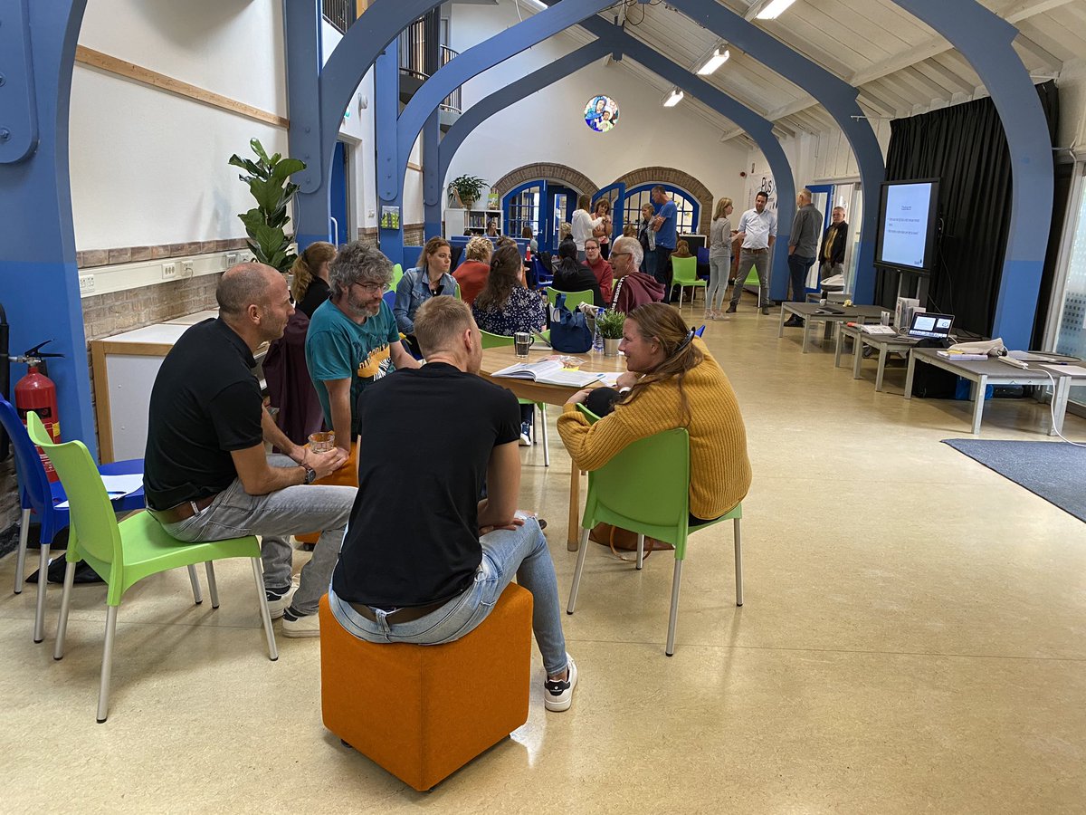 Studiedag met teams van Pius X en De Wieling vandaag in Bemmel. Vertalen van de pijlers voor goed onderwijs naar praktisch handelen in de klas. @_bazalt