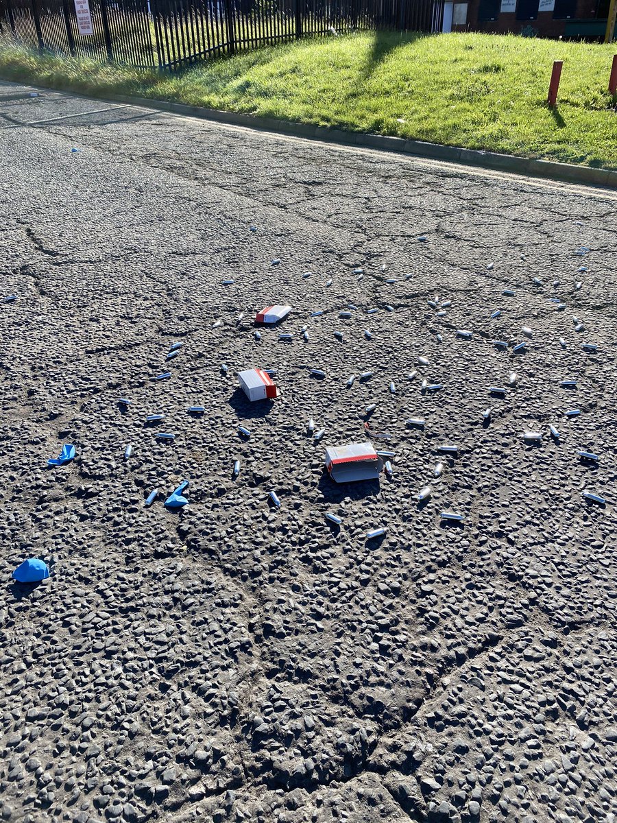 jenniferruizx's tweet image. @WestYorksPolice This area was cleaned last time this happened but it seems to be getting worse every weekend. It looks bad for our business as this is the entrance to our unit. Please can you sort this.