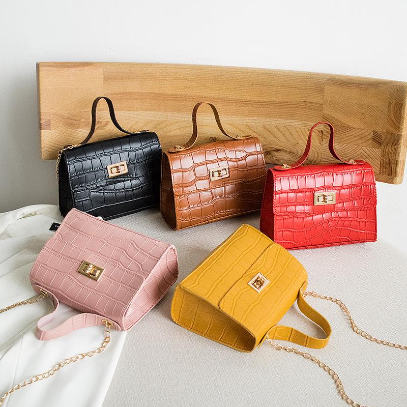Every girl needs a mini bag! Shop our Funmi Bag today for just ₦3500. Available in colors displayed. Delivery available nationwide. Delivery cost ranges from ₦1000-₦3000 depending on your location.  #payday  #shopniyahclassics