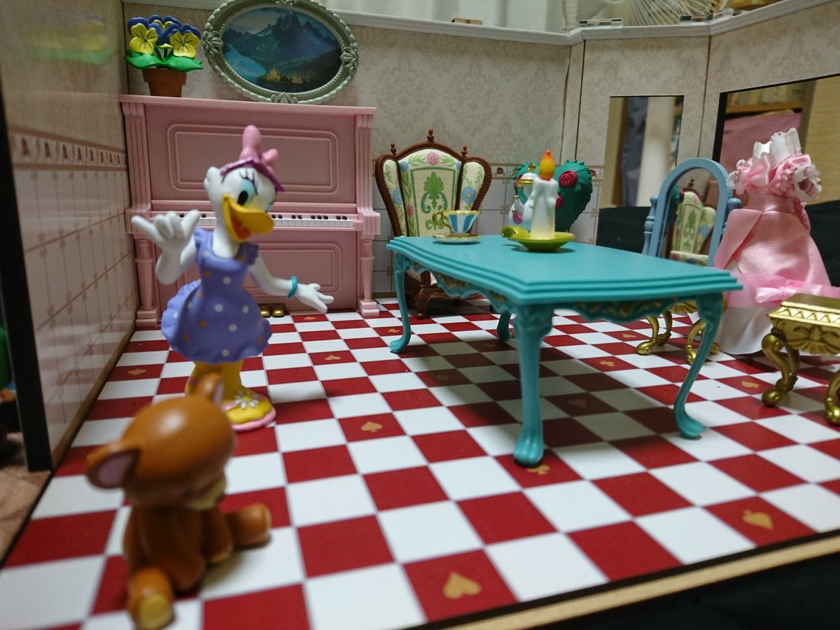 ディズニードールハウス