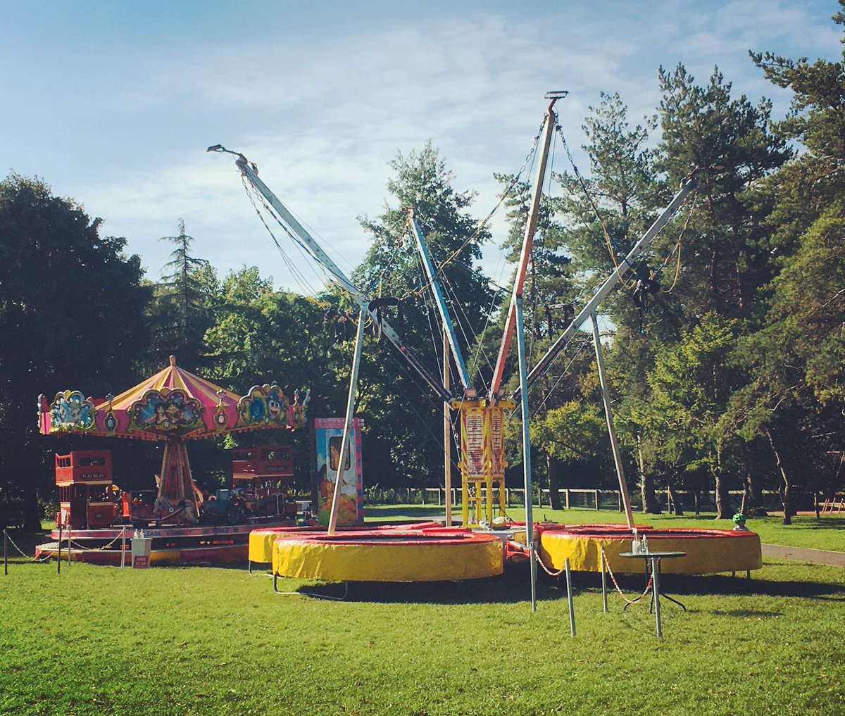 MovesAlice's tweet image. It’s the last day to enjoy the rides in Alice park today