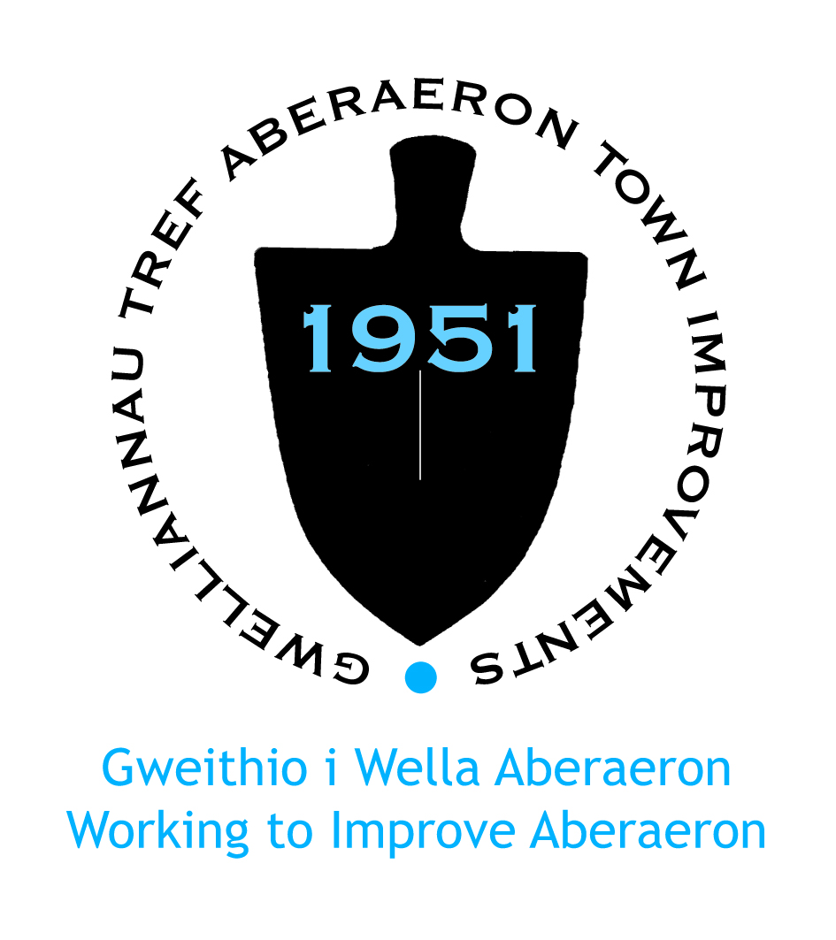 Yn anffodus does dim Carnifal yn Aberaeron heddi ond mae Medal (neu bathodyn pin) ar gael yn lleol. Os ydych chi'n partio o fewn y rheolau, cofiwch wisgo lliwiau Carnifal 2020 sef Magenta a Gwyrdd Dail a phostiwch eich lluniau! Cadwch yn ddiogel! #carnifalaberaeron2020