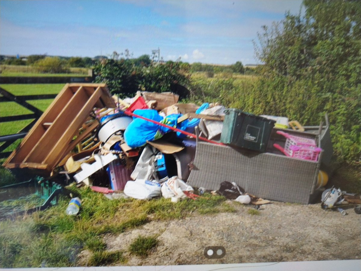 ClaireF 💙💛 (@cfsh67) on Twitter photo <a href="/SouthCambs/">South Cambridgeshire District Council</a> this flytipping has been reported on your website. This is just up from the ford on Hinxton Road, Duxford.
It is a sad sight.
Perhaps someone will recognise their belongings in this photo.
<a href="/DuxfordCambs/">Duxford Village</a> <a href="/SouthCambs/">South Cambridgeshire District Council</a> this flytipping has been reported on your website. This is just up from the ford on Hinxton Road, Duxford.
It is a sad sight.
Perhaps someone will recognise their belongings in this photo.
<a href="/DuxfordCambs/">Duxford Village</a>