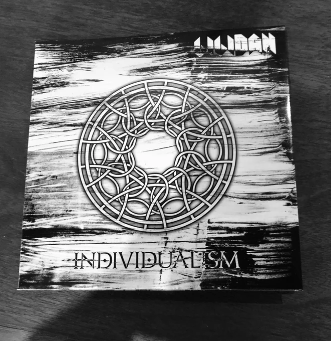 リリー楽綺団さん2nd Album 
     "INDIVIDUALISM" !!解禁!!

8/31 Release
https://t.co/oAif9DEr8z…
めちゃくちゃいい曲ばかり^_^^_^
1曲目からテンション上がります^_^

歌詞カードに書かれているシルエットの絵実は。。。!!

皆さん買ってねー^_^
#リリー楽綺団 #individualism 