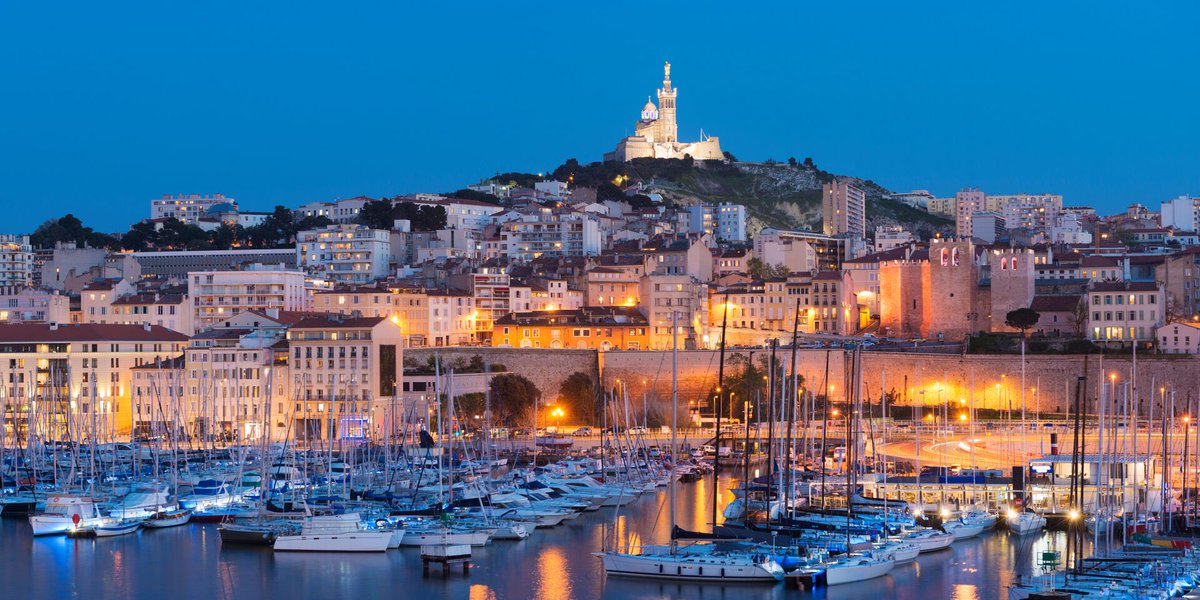 Jour 8 à 10: Aix en Provence x Marseille  On voulait faire des randonnées dans les calanques mais elles étaient fermées à cause des feux de forêts. Donc plage et visite !Marseille y’a trop de monde mais c’est sympa, privilégiez les plages aux alentours (Cassis c’était top!)