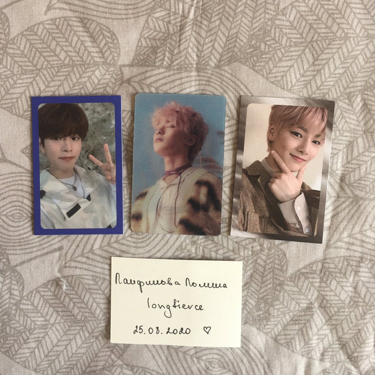 longfierce's tweet photo. распространите пожалуйста 🥺

ПРОДАМ/ОБМЕНЯЮ 

продажа:
— сынмин синяя рамка - 250 рублей (без доставки)
— чонин ленти - 500 рублей (без доставки)
— чонин серая рамка - 250 рублей (без доставки)

обмен: 
— на неотмеченные карты чанбина со второго фото

доставка только по россии! https://t.co/ZD7ugSAqLz