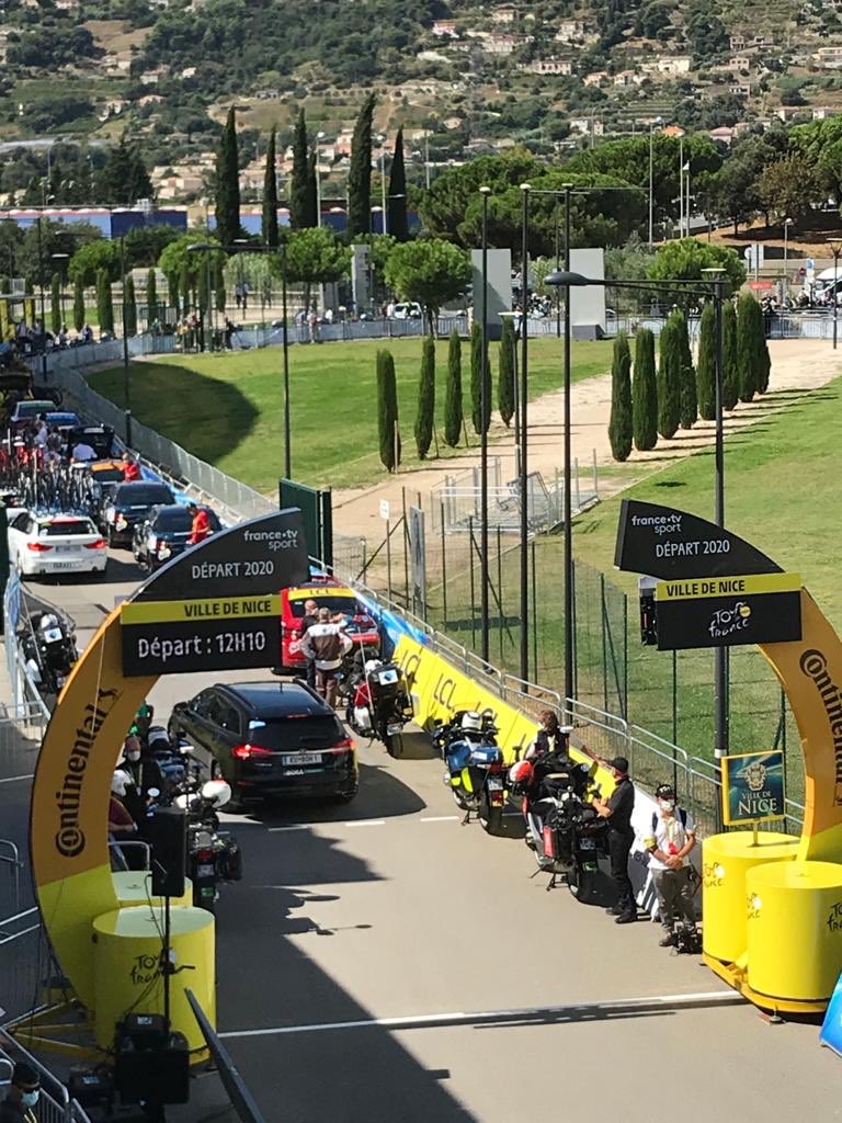 La caravane de <a href="/LeTour/">Tour de France™</a> de France s’élance depuis l’<a href="/AllianzRiviera/">Allianz Riviera</a> 🚵🏼
