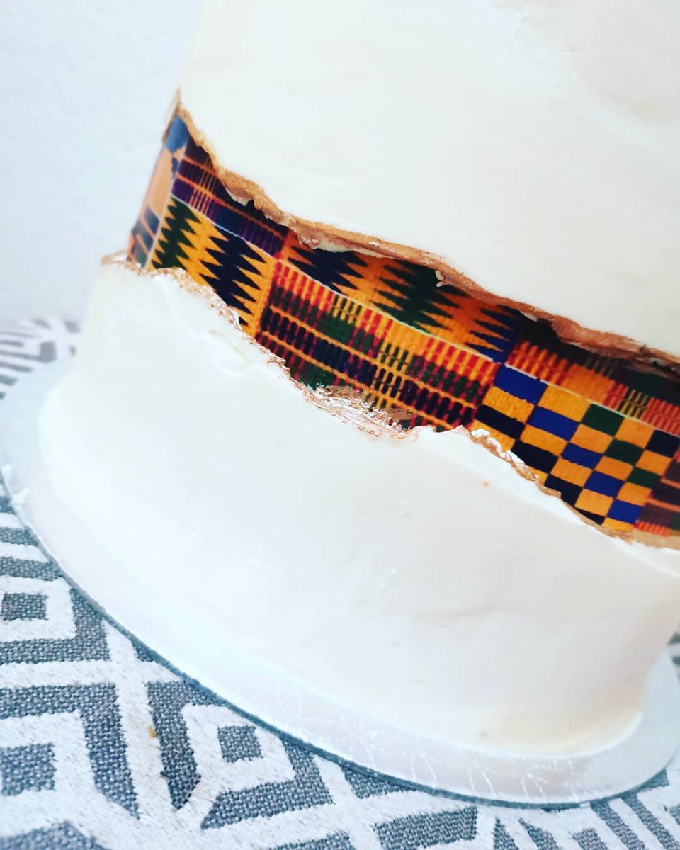 ThandoMbilini's tweet photo. This week's fave! I loved making this babyβ€οΈ #BakedByThando #chefthando https://t.co/B5HjHw85Y6