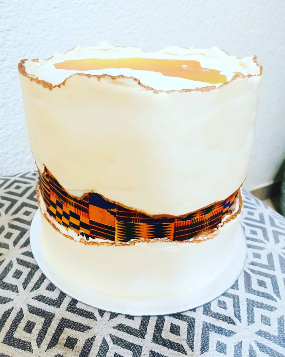 ThandoMbilini's tweet photo. This week's fave! I loved making this babyβ€οΈ #BakedByThando #chefthando https://t.co/B5HjHw85Y6