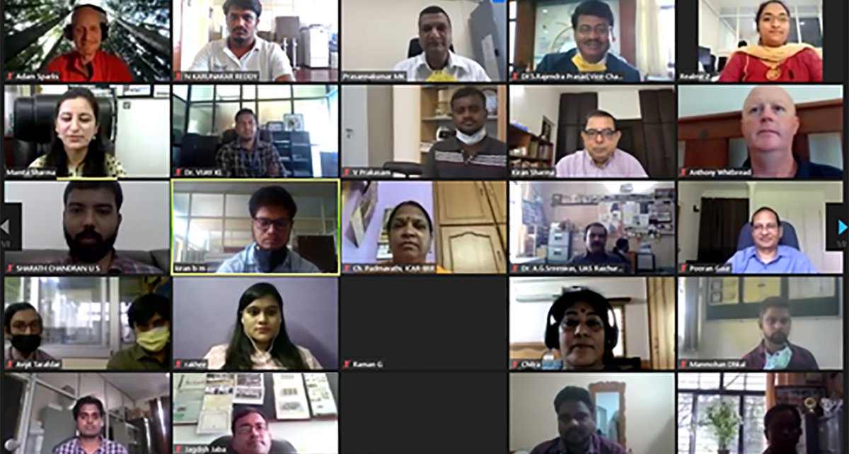 ICRISAT's tweet photo. "We need not only cutting-edge pest/disease models but also have to integrate them with crop models for effective warning mechanisms to help farmers," says @MamtaSharma_1 at a webinar last week. 
Read in #Happenings: 
https://t.co/k4egvnPBse
@BangaloreUas @CSIR_4PI https://t.co/maMHgv6DG1